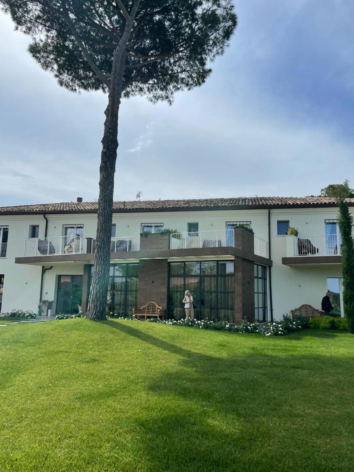 Villa Francesca Relais Gradara Bagian luar foto